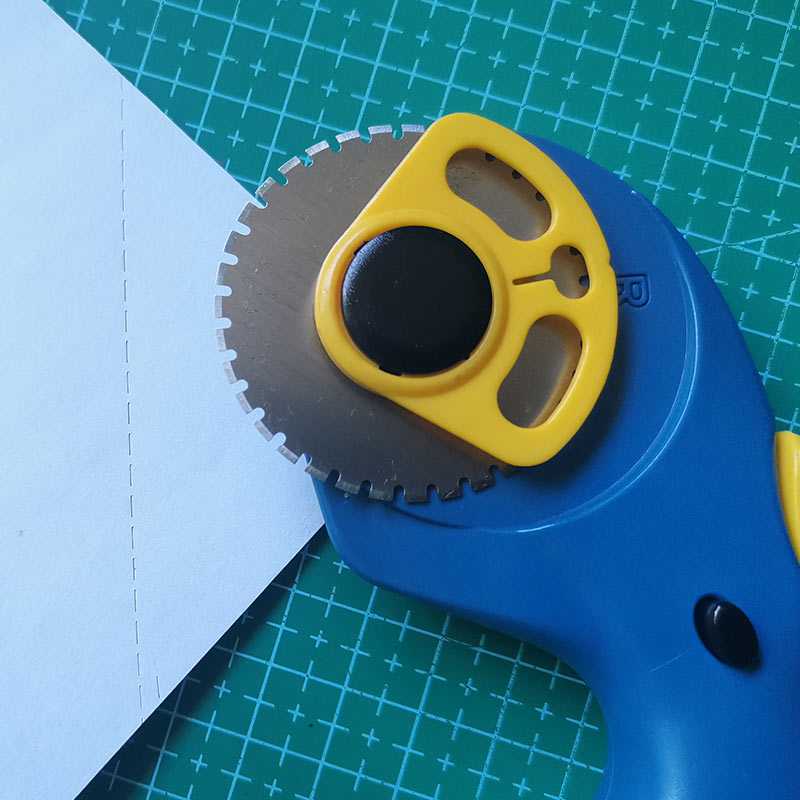 Rotary Cutter Patchwork Leathe - Textile Sewing Kit recensione e prezzo