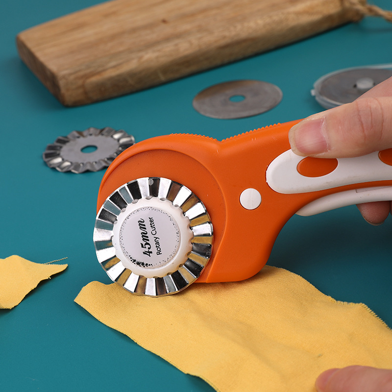 1 Pezzo Lama Rotante da 28/45m - Rotary Cutter Fabric recensione e prezzo